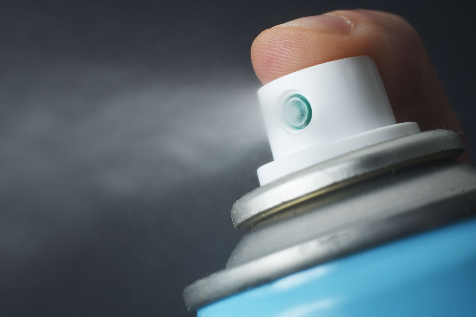 Lee más sobre el artículo ¿Sabes dónde se tiran los espráis de desodorante? ¿Y los de insecticida?
