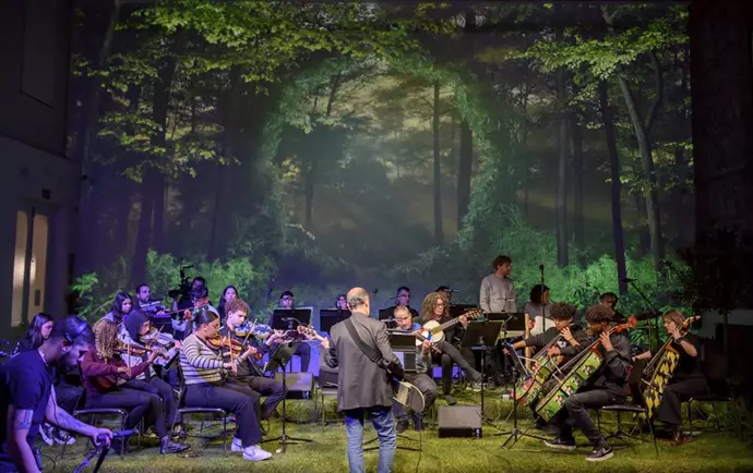 Lee más sobre el artículo La orquesta ‘La música del reciclaje’ de Ecoembes ofrece en València un concierto con instrumentos reciclados